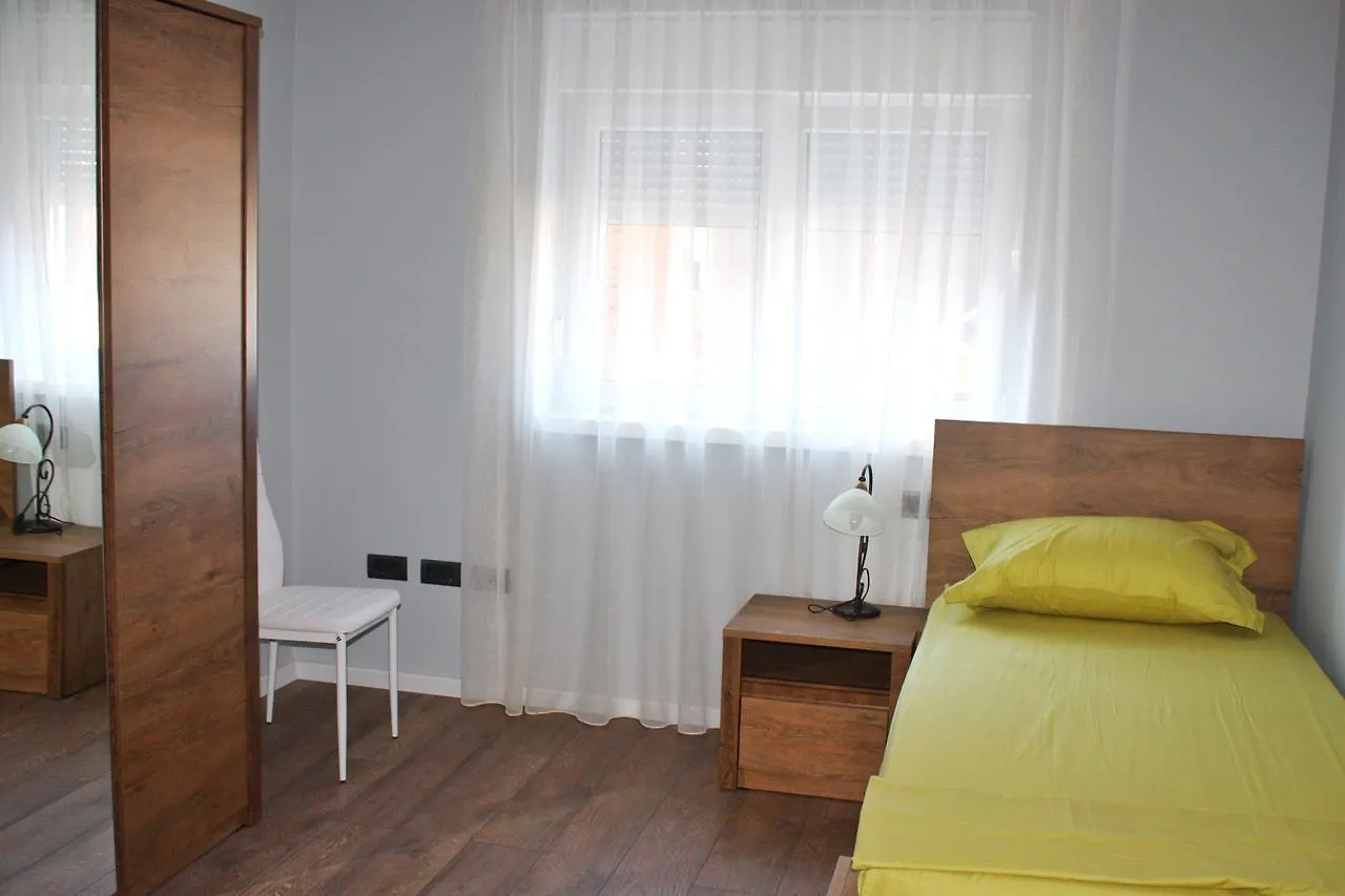 Apt 16-Tirana Very Central Apartment Albania